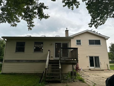 Tiny photo for 520 Russell Street, Wheeling, IL 60090 (MLS # 12454311)