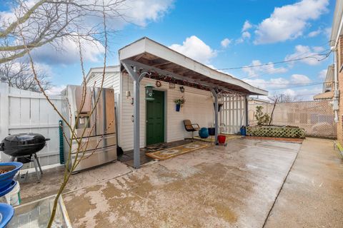 Tiny photo for 3701 W Hayford Street, Chicago, IL 60652 (MLS # 12596009)