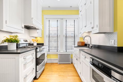 Tiny photo for 719 W Bittersweet Place #L6, Chicago, IL 60613 (MLS # 12525568)