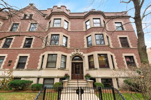 Photo of 719 W Bittersweet Place #L6, Chicago, IL 60613 (MLS # 12525568)