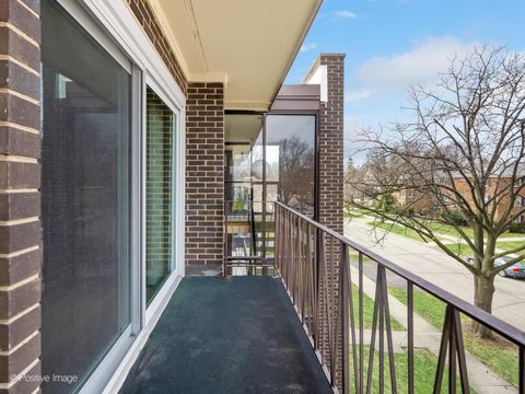 Tiny photo for 27 S Waiola Avenue #302, La Grange, IL 60525 (MLS # 12595779)