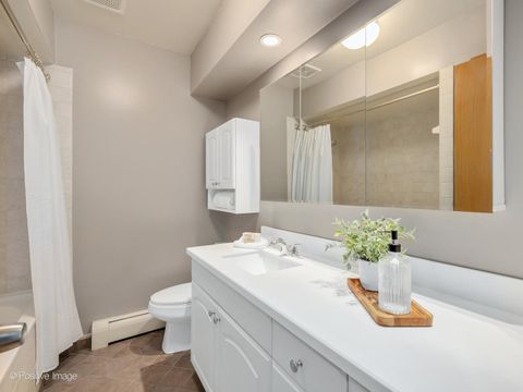 Tiny photo for 27 S Waiola Avenue #302, La Grange, IL 60525 (MLS # 12595779)