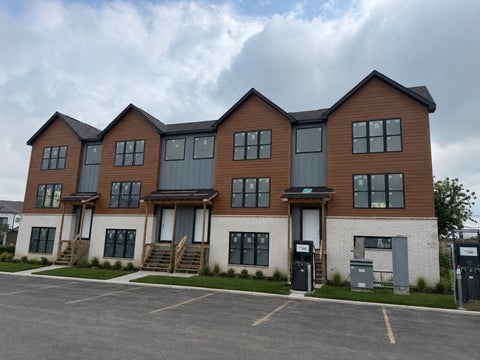 Photo of 540 N Seymour Avenue #D, Mundelein, IL 60060 (MLS # 12715718)