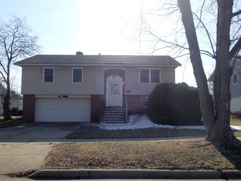 413 LACY Avenue Streamwood IL 60107