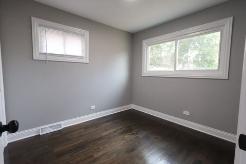 Tiny photo for 2853 140th Place, Blue Island, IL 60406 (MLS # 12670456)