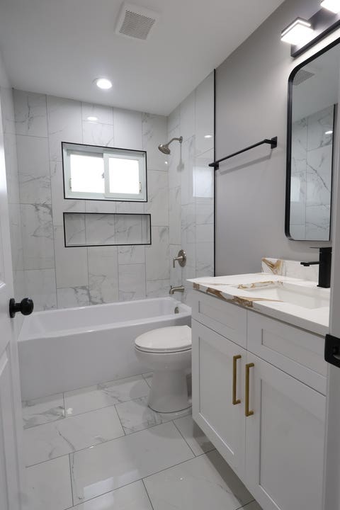 Tiny photo for 2853 140th Place, Blue Island, IL 60406 (MLS # 12670456)