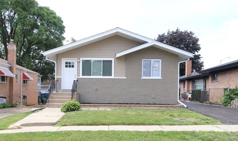 Photo of 2853 140th Place, Blue Island, IL 60406 (MLS # 12670456)