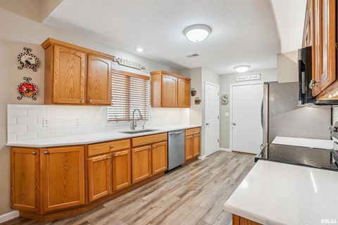 Tiny photo for 2037 VILLA PINES Circle, Carbon Cliff, IL 61239 (MLS # QC4269602)