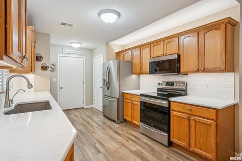 Tiny photo for 2037 VILLA PINES Circle, Carbon Cliff, IL 61239 (MLS # QC4269602)