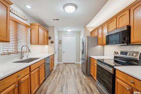 Tiny photo for 2037 VILLA PINES Circle, Carbon Cliff, IL 61239 (MLS # QC4269602)