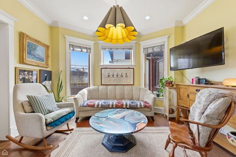 Tiny photo for 1516 W Sherwin Avenue, Chicago, IL 60626 (MLS # 12613580)