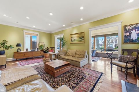 Tiny photo for 1516 W Sherwin Avenue, Chicago, IL 60626 (MLS # 12613580)