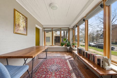 Tiny photo for 1516 W Sherwin Avenue, Chicago, IL 60626 (MLS # 12613580)