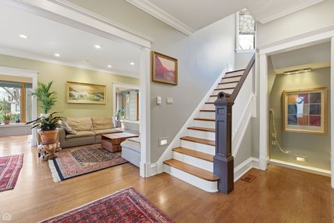 Tiny photo for 1516 W Sherwin Avenue, Chicago, IL 60626 (MLS # 12613580)
