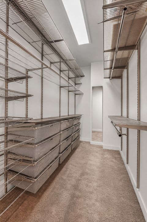 Tiny photo for 1516 W Sherwin Avenue, Chicago, IL 60626 (MLS # 12613580)