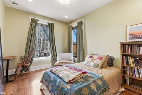 Tiny photo for 1516 W Sherwin Avenue, Chicago, IL 60626 (MLS # 12613580)