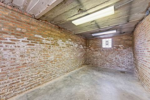 Tiny photo for 1516 W Sherwin Avenue, Chicago, IL 60626 (MLS # 12613580)