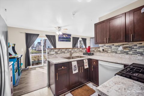 Tiny photo for 746 Fieldcrest Drive #B, South Elgin, IL 60177 (MLS # 12593767)