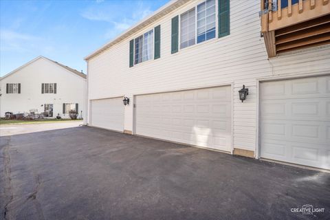 Tiny photo for 746 Fieldcrest Drive #B, South Elgin, IL 60177 (MLS # 12593767)