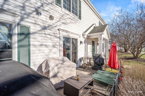Tiny photo for 746 Fieldcrest Drive #B, South Elgin, IL 60177 (MLS # 12593767)
