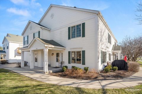 Photo of 746 Fieldcrest Drive #B, South Elgin, IL 60177 (MLS # 12593767)