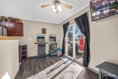 Tiny photo for 746 Fieldcrest Drive #B, South Elgin, IL 60177 (MLS # 12593767)