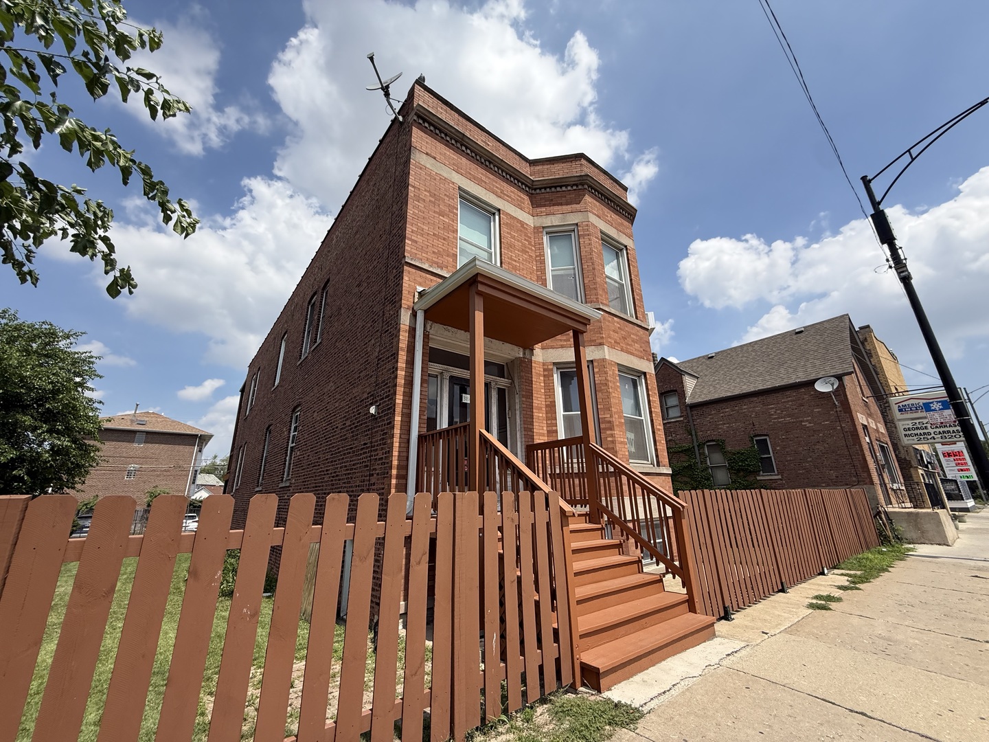 3842 S Archer Avenue