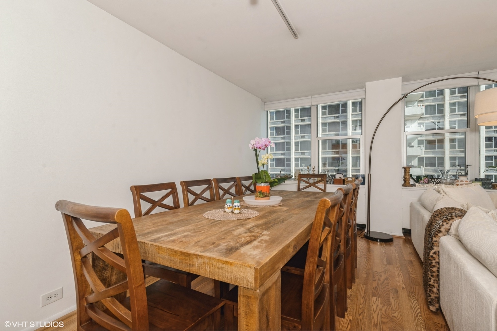 4250 N Marine Drive 1511