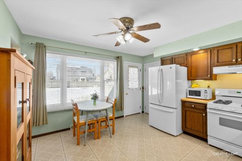 Tiny photo for 601 N View Street, Hinckley, IL 60520 (MLS # 12595279)