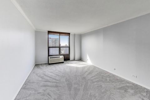 Tiny photo for 901 S PLYMOUTH Court #1606, Chicago, IL 60605 (MLS # 12467306)