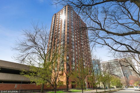 Photo of 901 S PLYMOUTH Court #1606, Chicago, IL 60605 (MLS # 12467306)