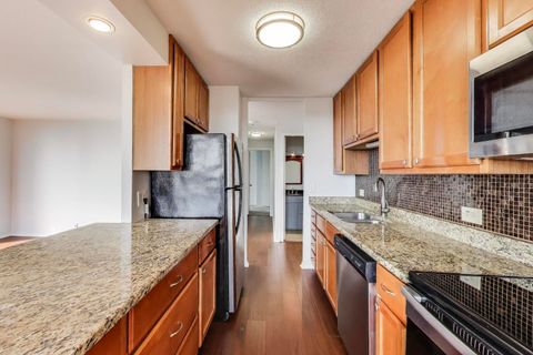 Tiny photo for 901 S PLYMOUTH Court #1606, Chicago, IL 60605 (MLS # 12467306)