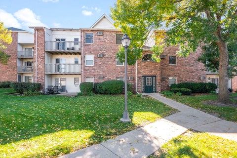 Tiny photo for 4316 W Shamrock Lane #1C, McHenry, IL 60050 (MLS # 12781426)
