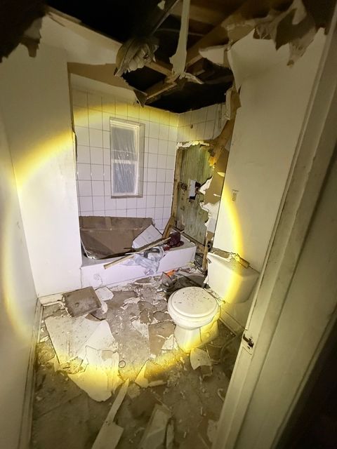 Tiny photo for 8417 S ESCANABA Avenue, Chicago, IL 60617 (MLS # 12445419)