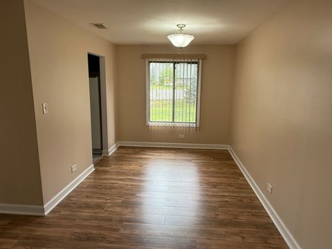 Tiny photo for 924 Surrey Drive #1A, Schaumburg, IL 60193 (MLS # 12504095)