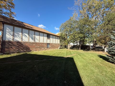 Tiny photo for 924 Surrey Drive #1A, Schaumburg, IL 60193 (MLS # 12504095)