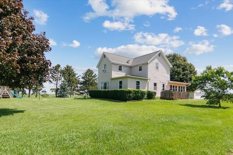 Photo of 17669 N 2400 Road E, Towanda, IL 61776 (MLS # 12685912)