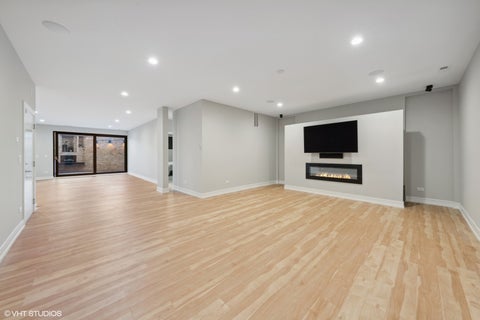 Tiny photo for 1203 W Superior Street #1B, Chicago, IL 60642 (MLS # 12689354)