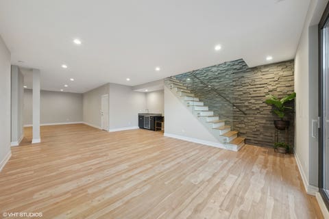 Tiny photo for 1203 W Superior Street #1B, Chicago, IL 60642 (MLS # 12689354)