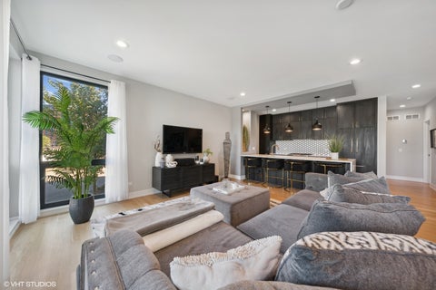Tiny photo for 1203 W Superior Street #1B, Chicago, IL 60642 (MLS # 12689354)