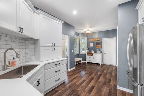 Tiny photo for 1219 Tennyson Lane, Naperville, IL 60540 (MLS # 12486004)