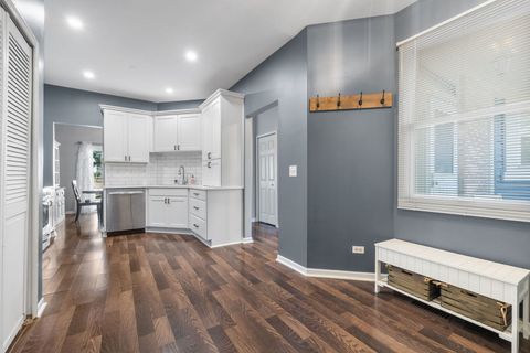 Tiny photo for 1219 Tennyson Lane, Naperville, IL 60540 (MLS # 12486004)