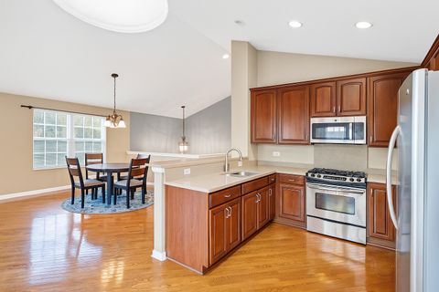 Tiny photo for 1043 Crane Pointe Road, Elgin, IL 60124 (MLS # 12492797)
