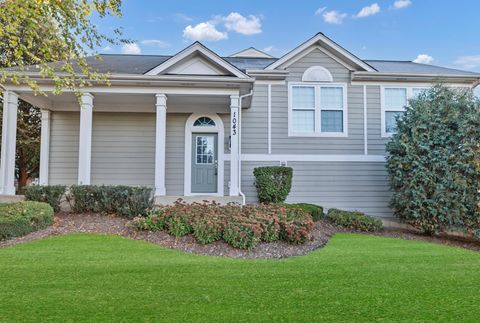 Photo of 1043 Crane Pointe Road, Elgin, IL 60124 (MLS # 12492797)