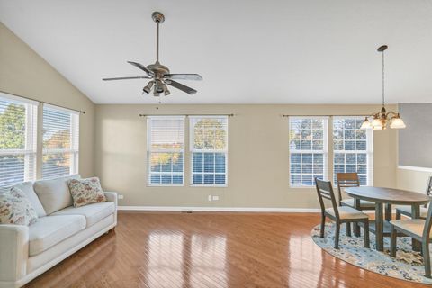 Tiny photo for 1043 Crane Pointe Road, Elgin, IL 60124 (MLS # 12492797)