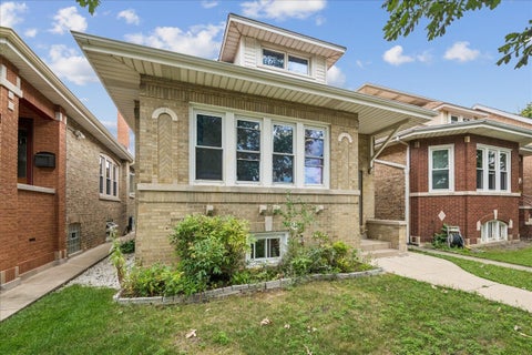 Photo of 5325 N Linder Avenue, Chicago, IL 60630 (MLS # 12761037)