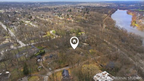 Tiny photo for 501 Glenwood Trail, Elgin, IL 60120 (MLS # 12639877)