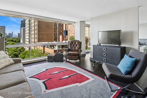 Tiny photo for 320 W Oakdale Avenue #801, Chicago, IL 60657 (MLS # 12404437)