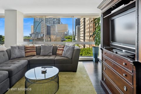 Tiny photo for 320 W Oakdale Avenue #801, Chicago, IL 60657 (MLS # 12404437)