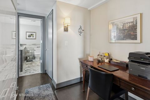 Tiny photo for 320 W Oakdale Avenue #801, Chicago, IL 60657 (MLS # 12404437)